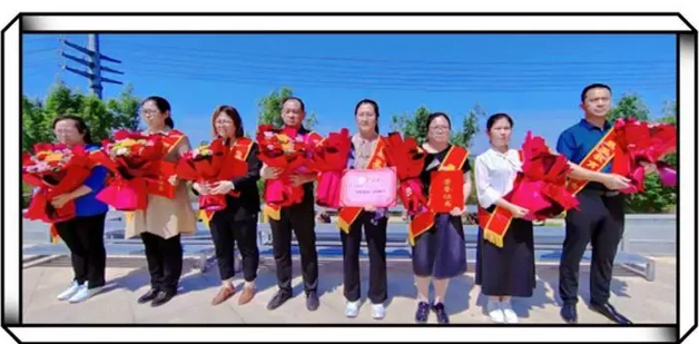 北海经济开发区第一实验学校初中部举行&ldquo;最美教师&rdquo;颁奖仪式